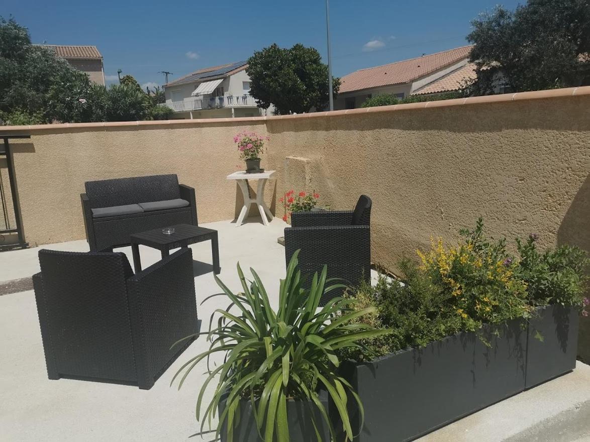 Appartement Agreable Et Spacieux Ensoleille Valros Kültér fotó